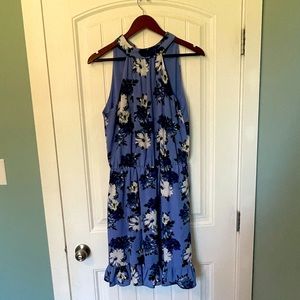 2/$25 3/$30 Bebe High Neck Floral Dress